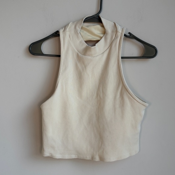 ALO Yoga Goddess Rib Cropped Dynamite Tank in French Vanilla - L - Picture 3 of 4